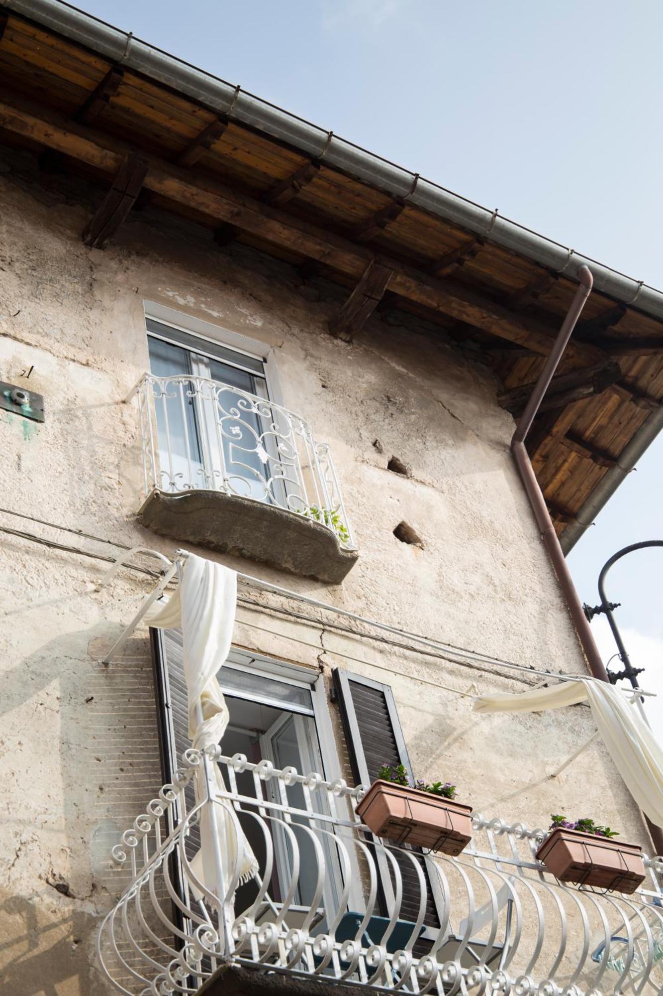 Appartement Il Nido Di Tiffany à Massino Visconti Extérieur photo