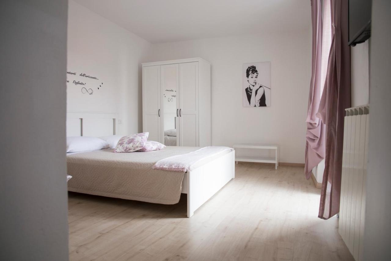 Appartement Il Nido Di Tiffany à Massino Visconti Extérieur photo