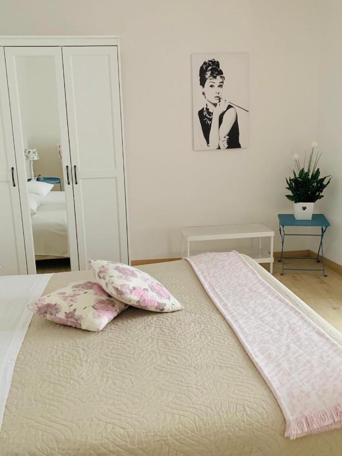 Appartement Il Nido Di Tiffany à Massino Visconti Extérieur photo