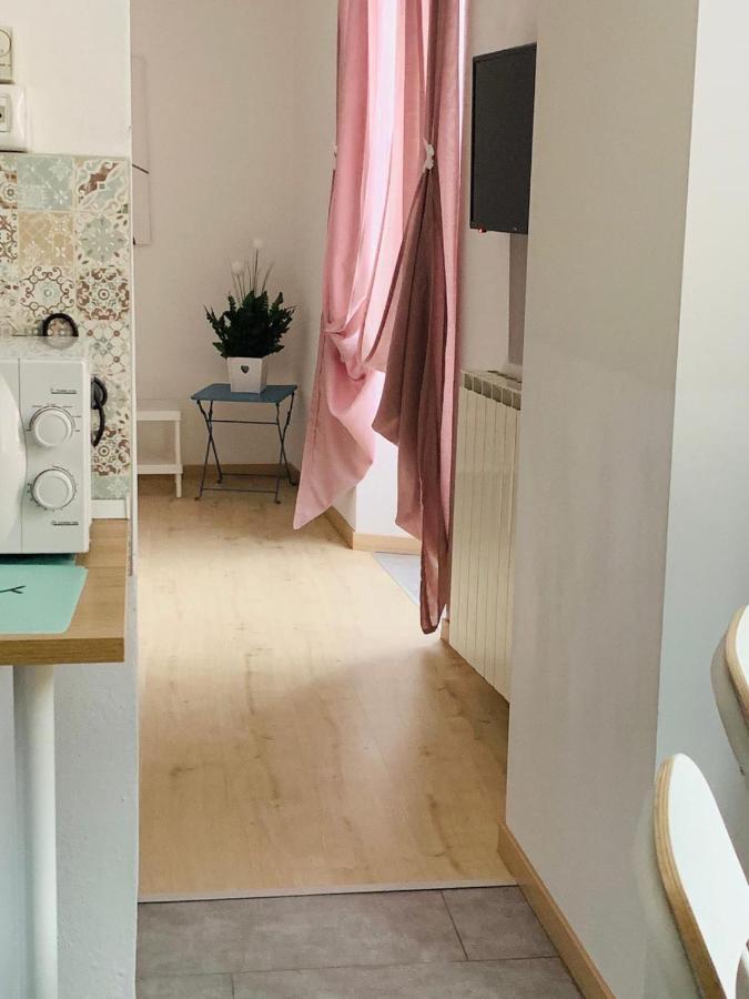 Appartement Il Nido Di Tiffany à Massino Visconti Extérieur photo